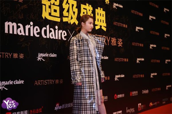 易烊千玺杨幂唐嫣Angelababy刘亦菲等出席嘉人盛典