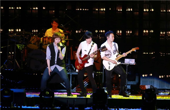 五月天JUST ROCK IT演唱会 第二场