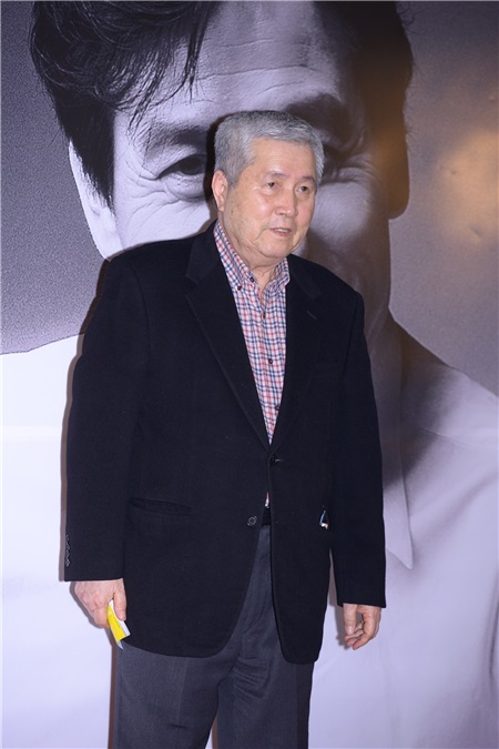 安圣基纪念出道60周年 张东健宋康昊等到场祝贺