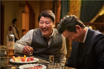 《屍速列车》孔刘输了? 宋康昊《密探》太会演