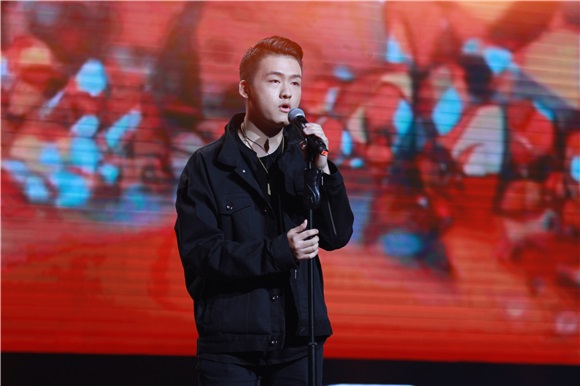 吴莫愁出席虾米音乐寻光盛典