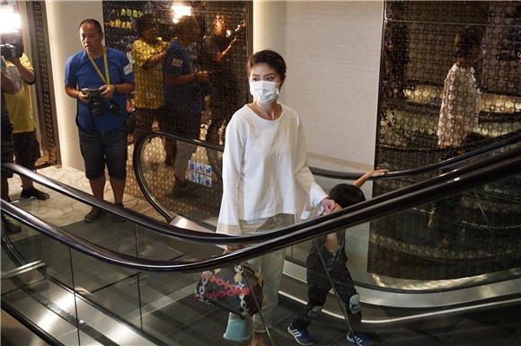 少爷占、李璨琛、周秀娜、许雅婷等出席《冰河世纪陨石撞地球」首映礼》