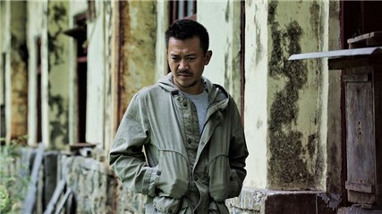 影星王学兵在《冥王星时刻》担任男主角