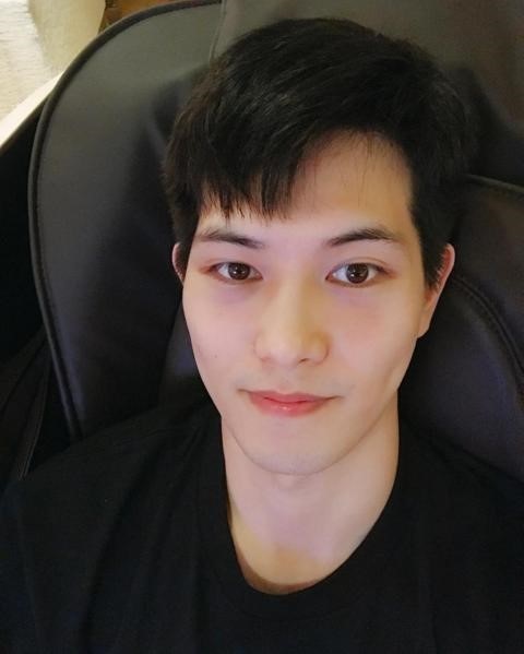 实习书:CNBLUE宗泫X宇宙少女苞娜 有望出演KBS新剧