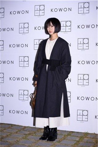 〈Yes 首尔现场〉裴斗娜冷艳风站台开幕活动 郑有美各种害羞可爱满满