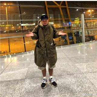 余文乐当空中飞人 温差四十度自己都觉得好矛盾