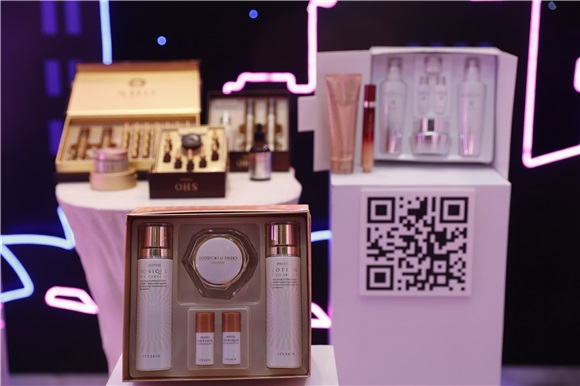 全球美妆秀好玩又好买 众星玩「美」世界等你来浪