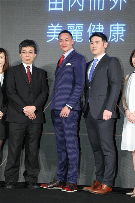 何润东出席医美品媒体茶会