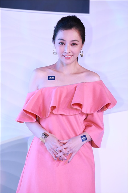 陈怡蓉出席卫浴品牌活动