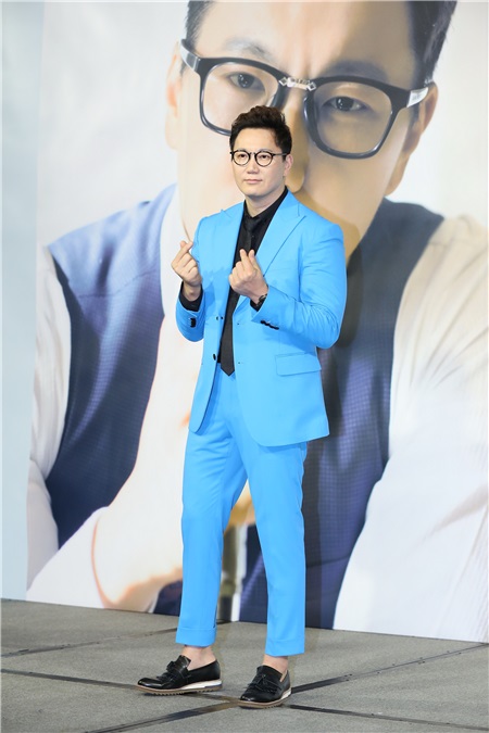 郑淳元出席公益记者会