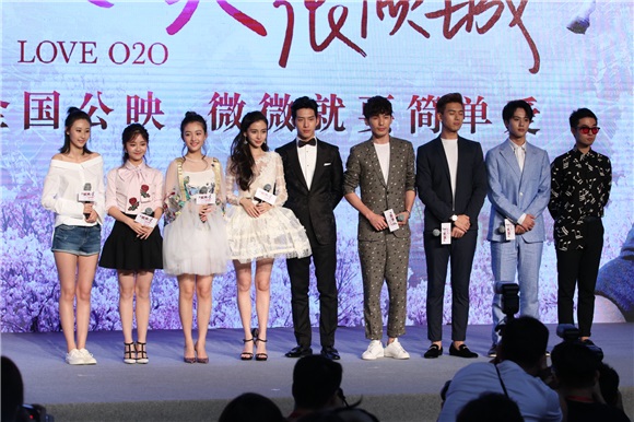 百变女神Angelababy美出新高度 完美演绎学霸女游神贝微微