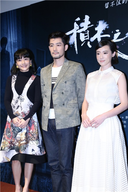 〈Yes 台北现场〉施易男谈母骤世哽咽  盼能与母梦中相会