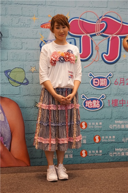 方力申和王菀之为新戏<<绑架丁丁当>>宣传