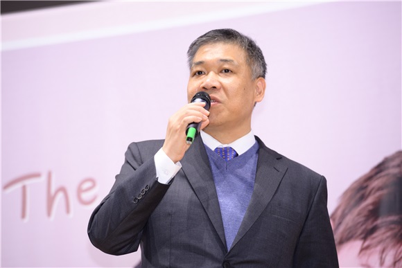 李洪基出席《李洪基的Kiss The Radio》记者见面会