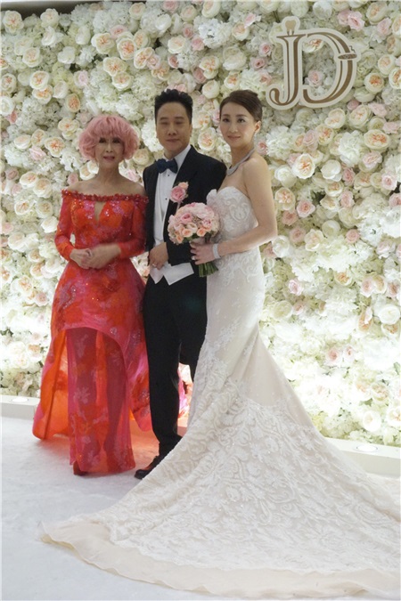 宣萱、吴卓羲、薛家燕等参加艺人陈曼娜女儿Joie & Dicky婚礼晚宴