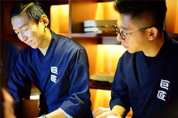 羽泉合开料理店 「全能巨匠」倾心打造「巨好吃」