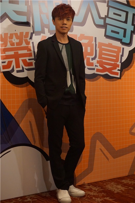 吴雨 、林峯、容祖儿、李克勤、Twins 围访