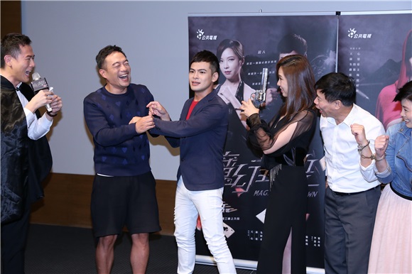 戏剧《魔幻对决》举办首映会 天心、苏达等主要演员齐聚造势