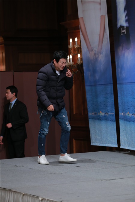 《蓝色大海的传说》举行制作发布会 李敏镐、全智贤等出席