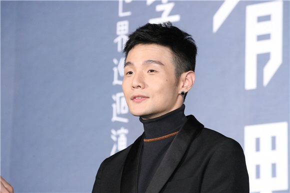 李荣浩举办台北站售票记者会