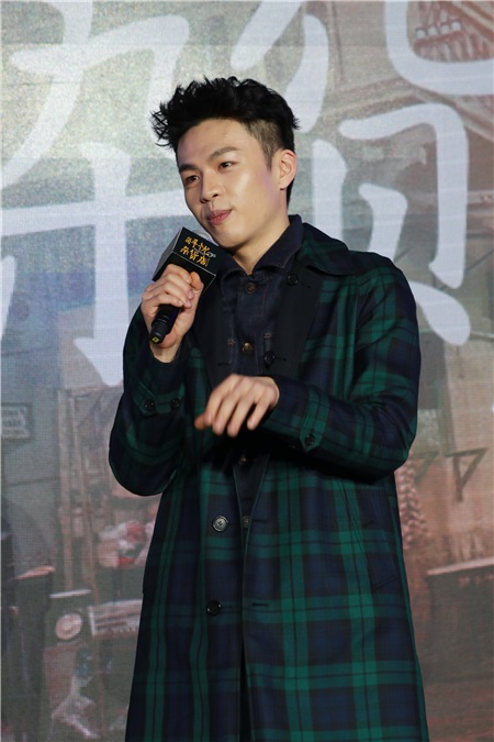 韩寒、高子健、迪丽热巴等出席《解忧杂货店》上海路演