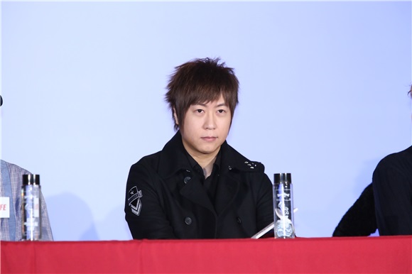 �����찢�š�FTISLAND�������Ĺij�ϯ�ڈ��C����չ