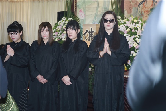 王祖贤父亲王耀煌告别式
