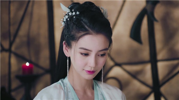 Angelababy巧计救钟汉良 王爷王妃重逢超甜蜜
