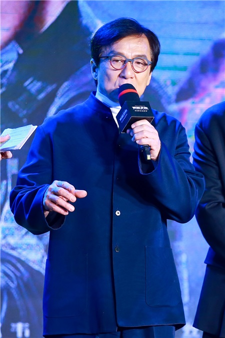 成龙罗志祥欧阳娜娜出席《机器之血》发布会