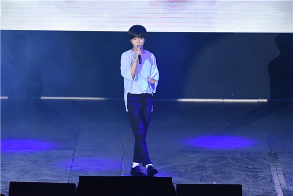 韩团SUPER JUNIOR成员艺声来台出席宣传专辑活动