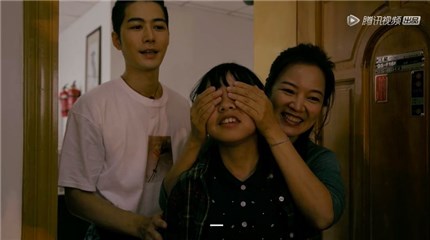 杨明金电影展览馆开幕,邀请女儿做第一个观众