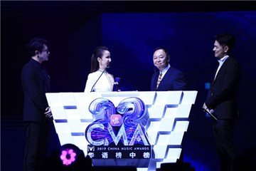 李晨nic 郭涛 与获奖嘉宾李玟