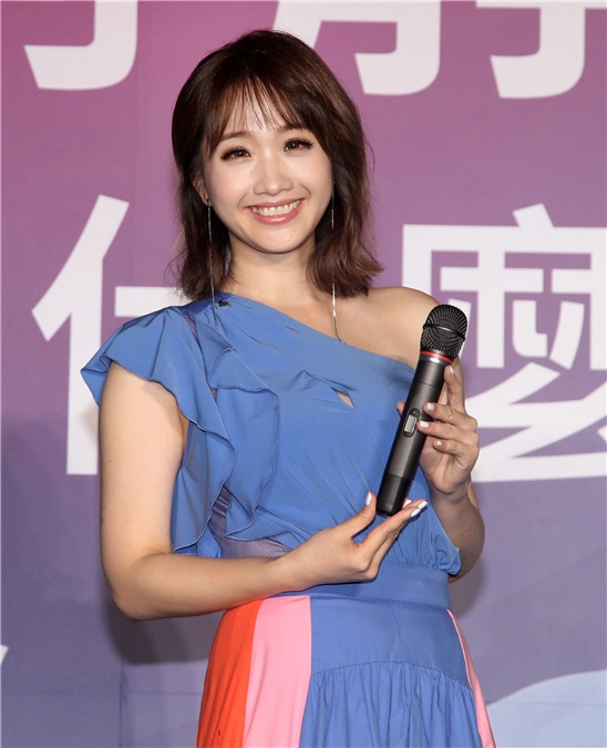 朱俐静宣传首波主打《真的没聊甚么》记者会