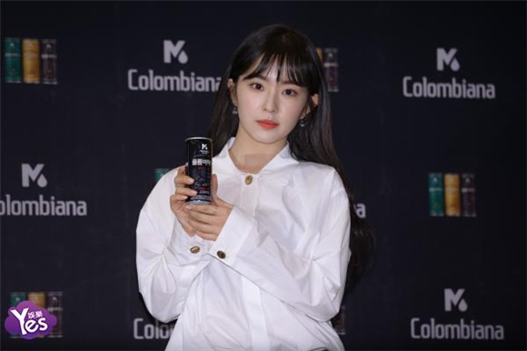 〈Yes 首尔现场〉RED VELVET队长Irene出席代言品牌签名会