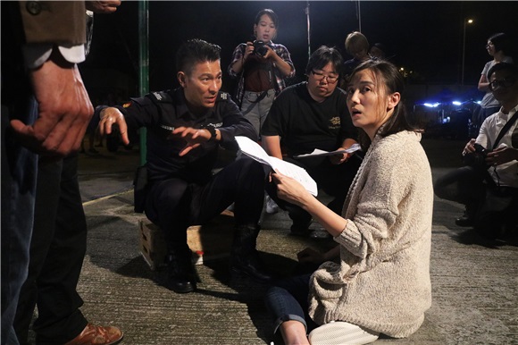 刘德华《拆弹专家》曝主题曲MV 致所有警察的情歌