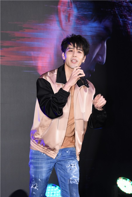 〈Yes台北现场〉胡宇威发新EP  MV中与陈庭妮再度合体