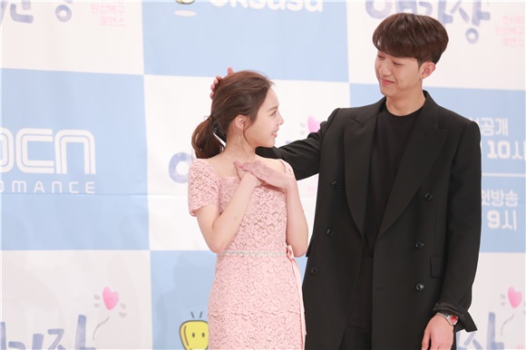 CNBLUE李正信、李烈音、徐志焄等出席韩国网剧《操心》制作发布会