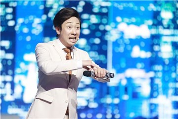 白凯南:该看《笑声传奇》啦!