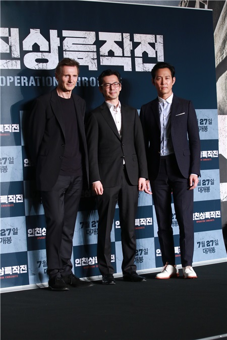 李政宰、连姆·尼森(Liam Neeson)出席电影《仁川登陆作战》访韩记者会