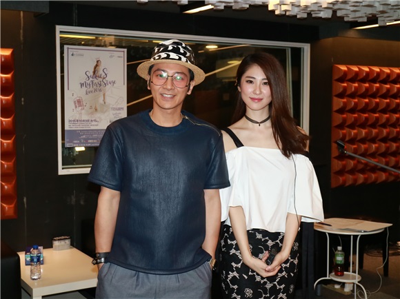 石咏莉、孙耀威、卢巧音、邓健泓等出席「演唱会彩排」活动
