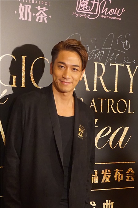 佘诗曼、胡定欣等出席「香蔓蕾万千星辉魔力盛典」