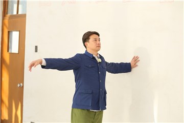 黄磊在形体考试上