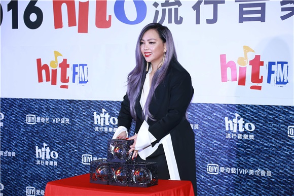 周董压轴和解罗志祥 夺4奖成hito大赢家