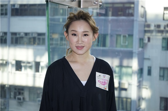 王菀之出席筹款活动 透露为开演唱延迟造人计划