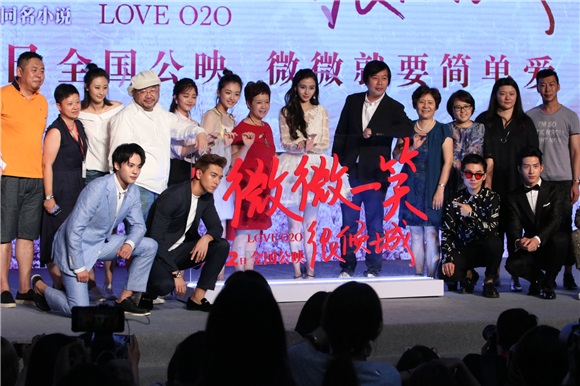 百变女神Angelababy美出新高度 完美演绎学霸女游神贝微微