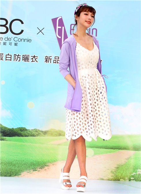 蔡淑臻防晒外套走秀