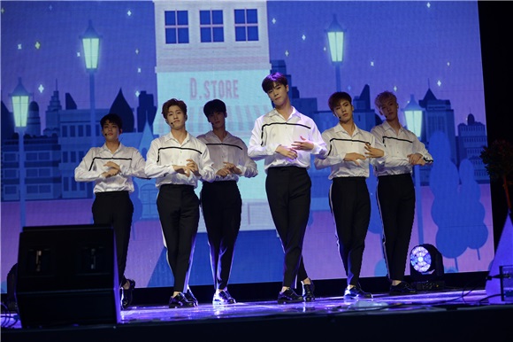 ASTRO举行第四张迷你专辑《Dream Part.01》发售showcase