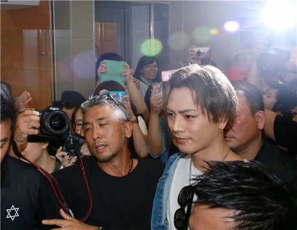放浪兄弟抵台