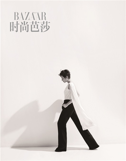 孙俪完美变身「封面收割机」 一个月三个时尚封面