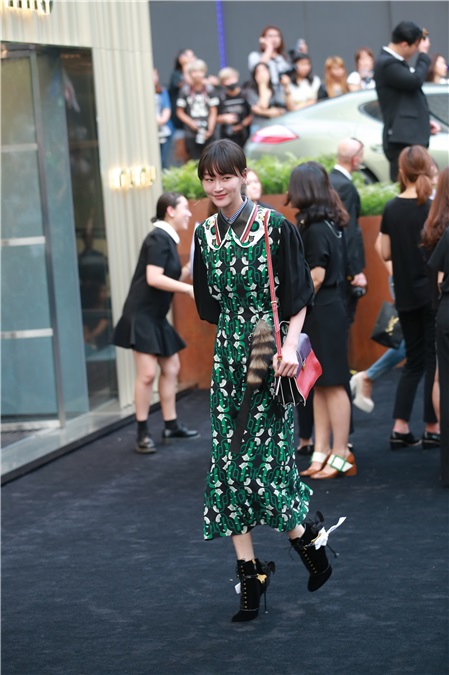 少女时代Tiffany、韩孝周、李洙赫等出席某品牌店开业纪念活动